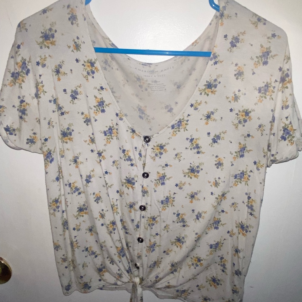 American eagle baggy blouse (with flowers)